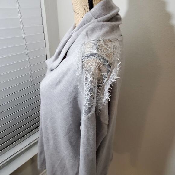 Halston‎ Cowl neck lace insert shoulder foggy Heather sweater size small NEW!!! - Picture 3 of 7